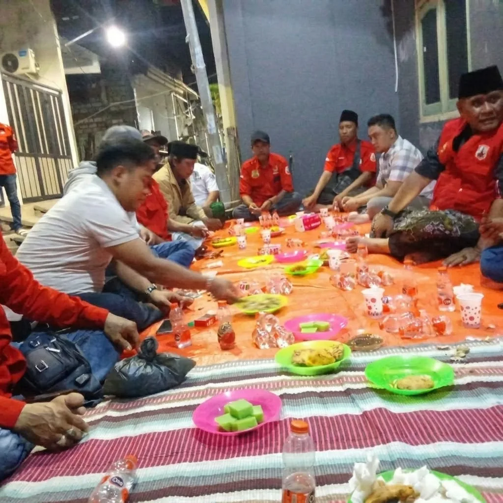 Perkuat Solidaritas Organisasi, MADAS Sedarah DPAC Semampir Gelar Silaturahmi dan Arisan Rutin
