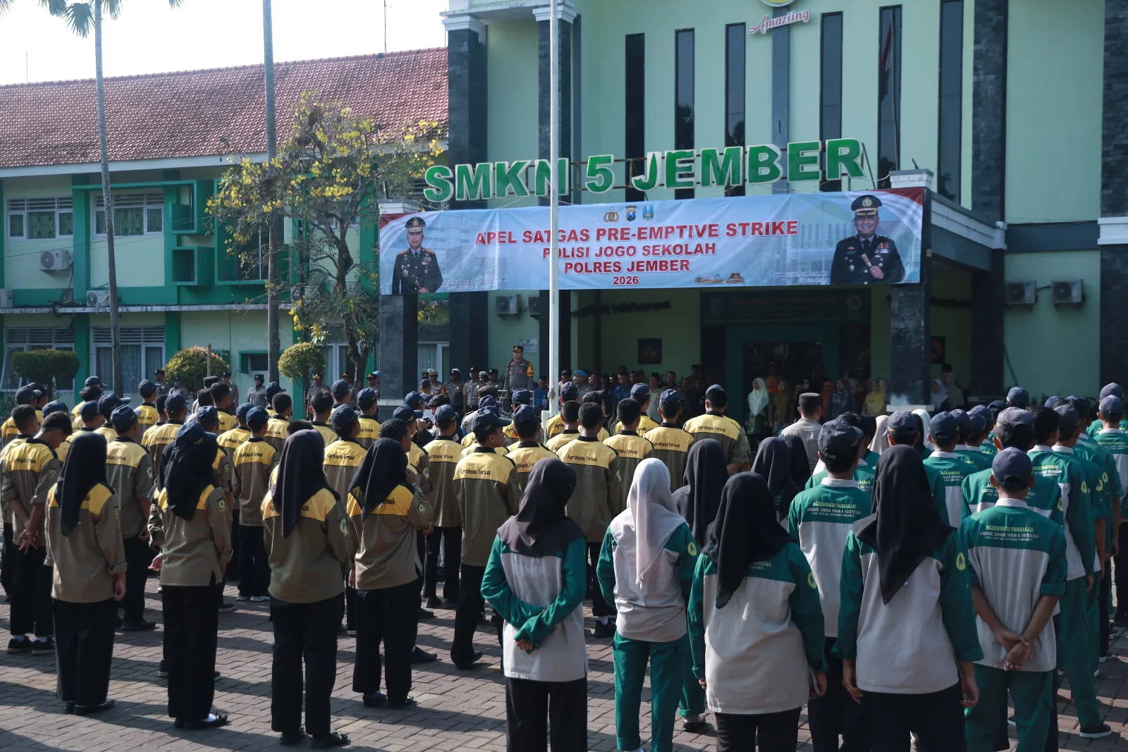 Polisi Jogo Sekolah: Langkah Preventif Polres Jember Siapkan Pelajar Menuju Generasi Emas 2045