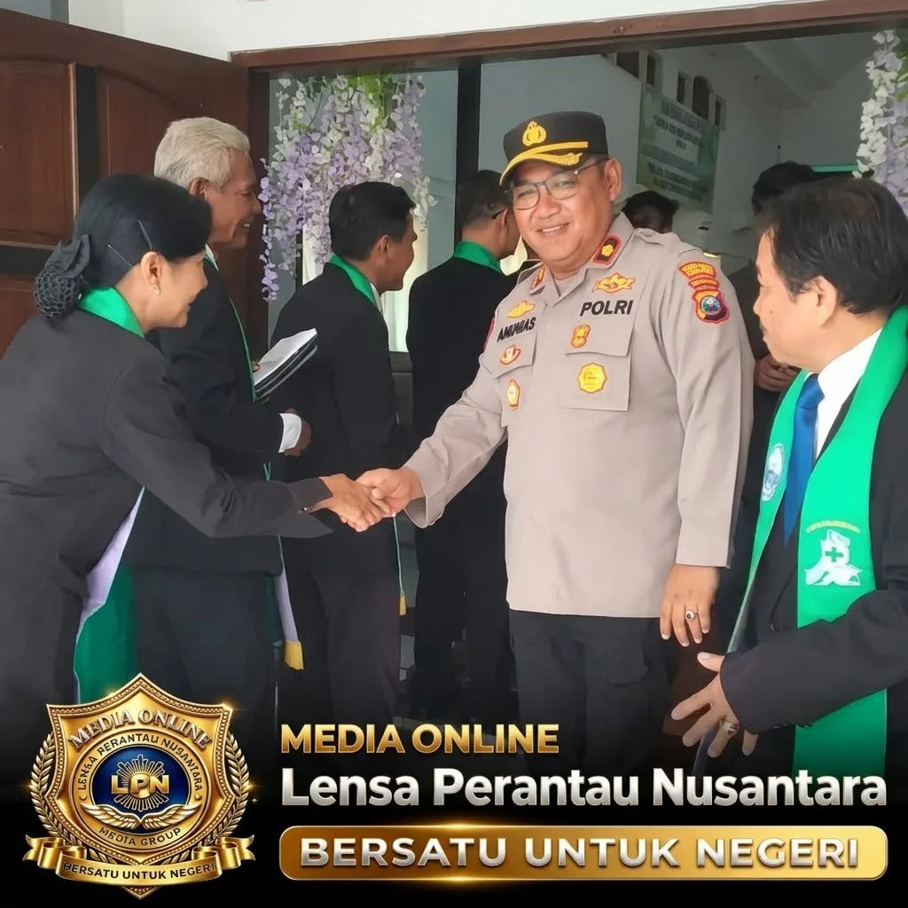 ​Mengikat Silaturahmi, Merawat Kerukunan: Potret Kehangatan Polsek Kenjeran di Gereja Nazareth
