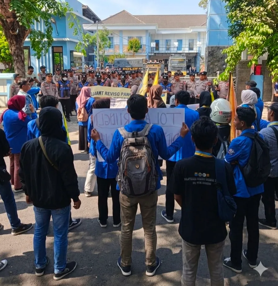 Demo di Kantor Disdik Lamongan, PMII Cium Aroma Pemotongan Beasiswa PIP Siswa SD